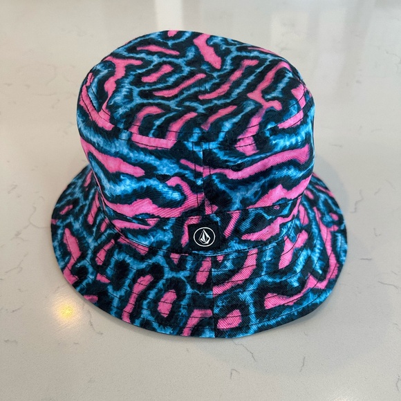 Volcom Bucket Hat Pink Tie Dye One Size Fits All - Picture 1 of 3